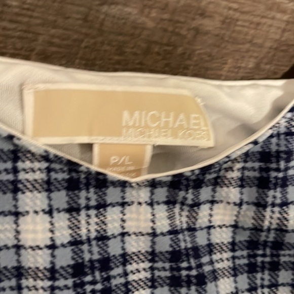 HOST PICK ❤️❤️❤️ 🔥🔥🔥 Michael Kors drop waist plaid dress - Picture 3 of 4